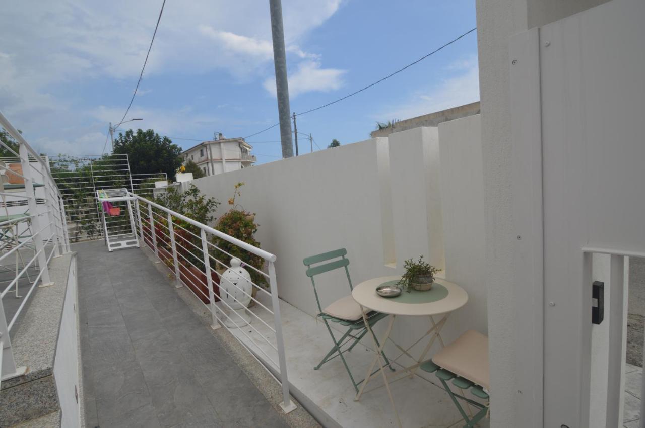 كاتانزارو Bed And Breakfast Villa Tota المظهر الخارجي الصورة